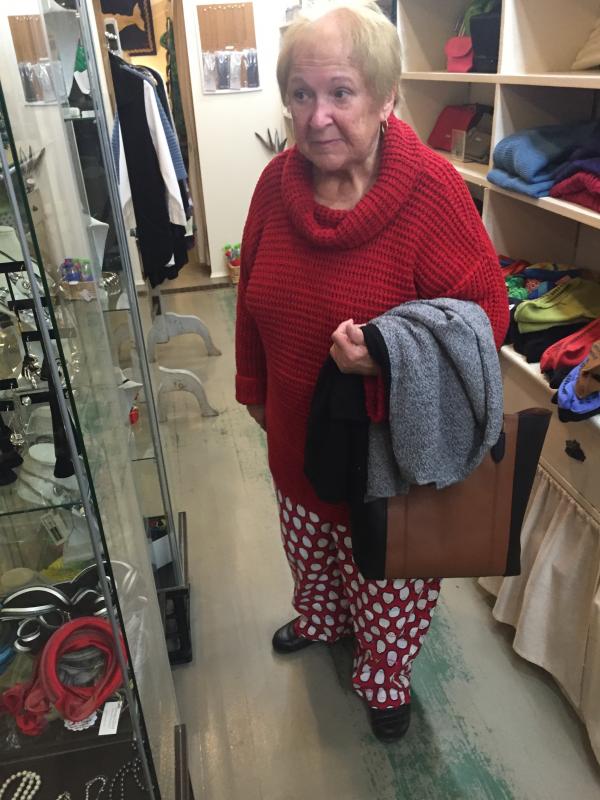 Judie Commeau of Bath shops predawn at DebraElizabeth’s. SUSAN JOHNS/Wiscasset Newspaper