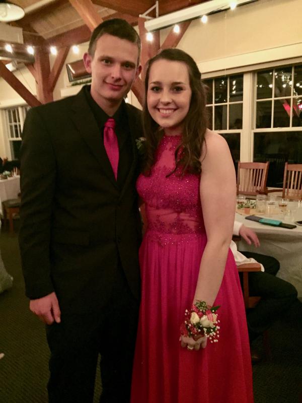 WMHS prom full of smiles | Wiscasset Newspaper