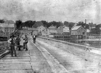 The bridge separating Wiscasset And Edgecomb was originally made of 12-foot wooden planks. Doris Pendleton remembers that she was able to see the water. She said she remembers hoping the planks would go back down.