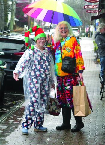 Rain is never a deterrent for an early bird! STEVE EDWARDS/Boothbay Register