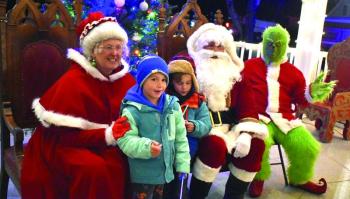 Santa and Mrs. Claus and the Grinch on the Boothbay Common. LISA KRISTOFF/Boothbay Register